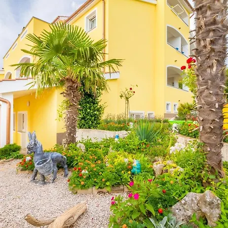 Justic 3* نجيفيش