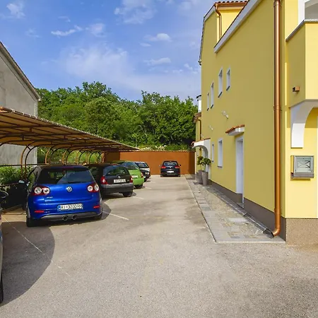 Justic 3* Njivice
